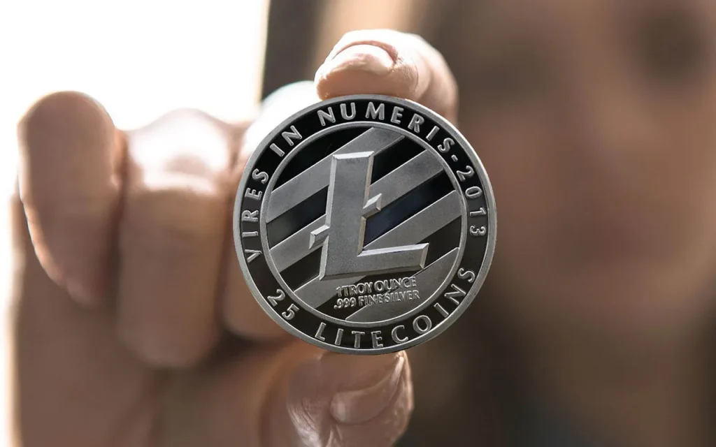 Come è nato Litecoin: storia della creazione e sviluppo del progetto